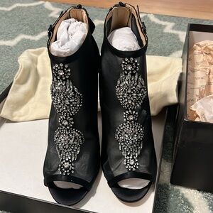 Badgley Mischka black booty heels size 7